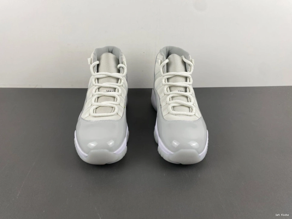 - Grand (Women's) 11 AR0715-110 Jordan Retro Finale 0318